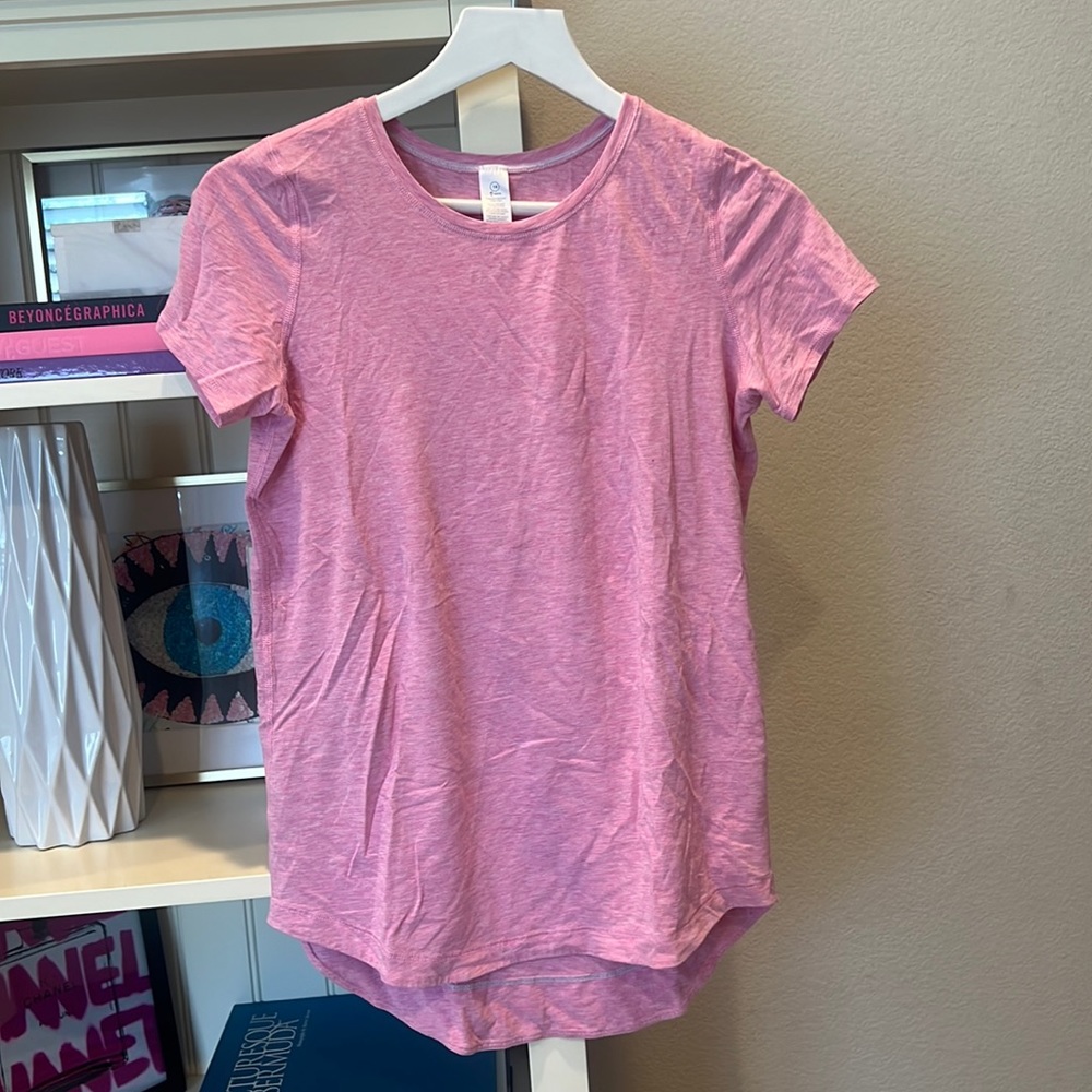 Ivivva athletic top